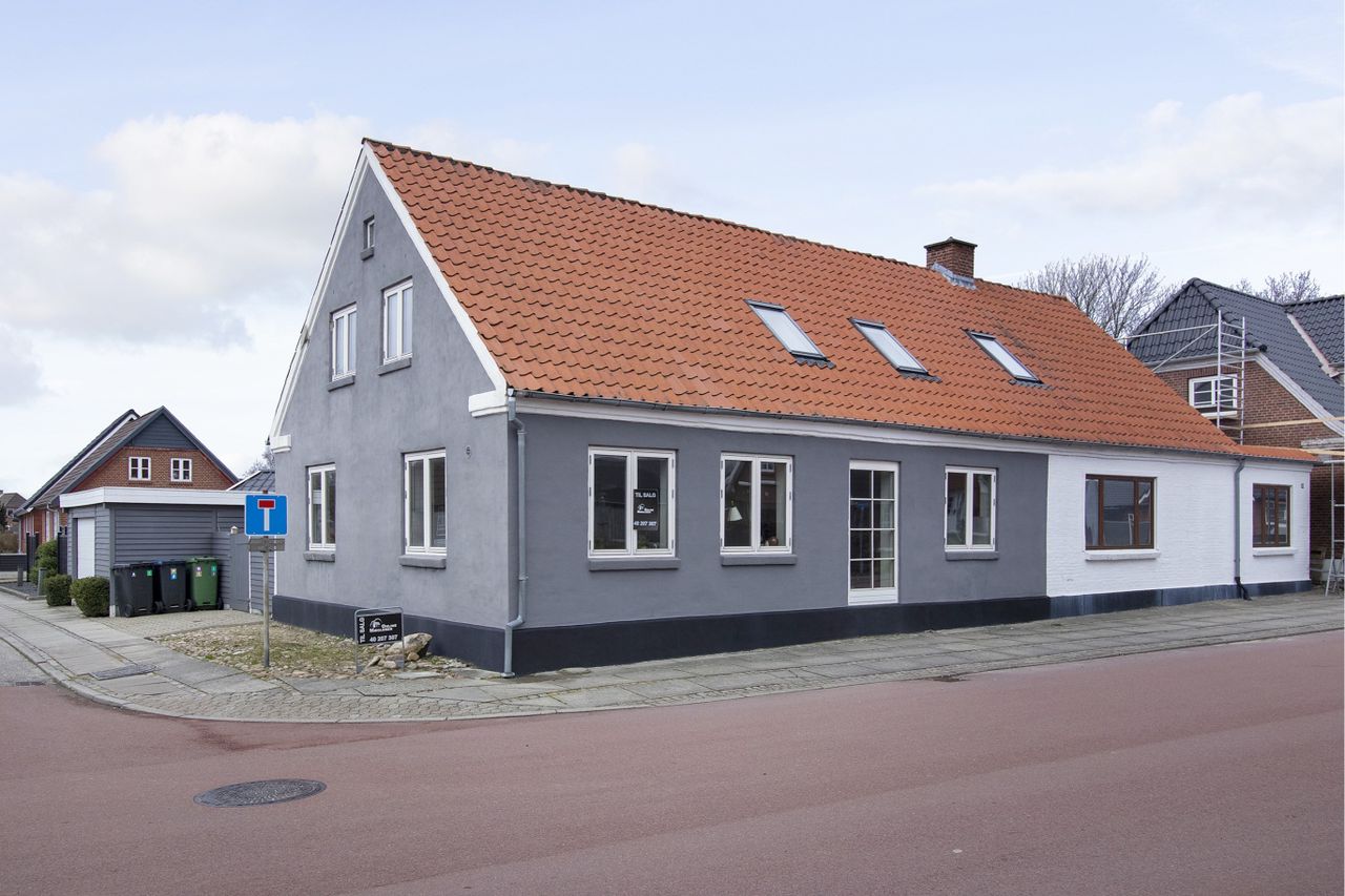 image 01